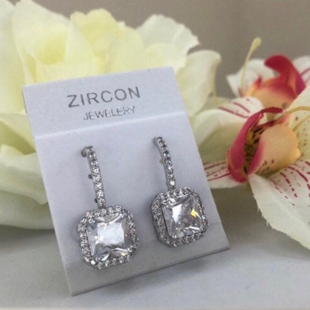 NWT Cubic Zirconia Drop Earrings